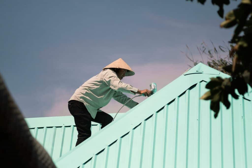屋頂隔熱漆施工